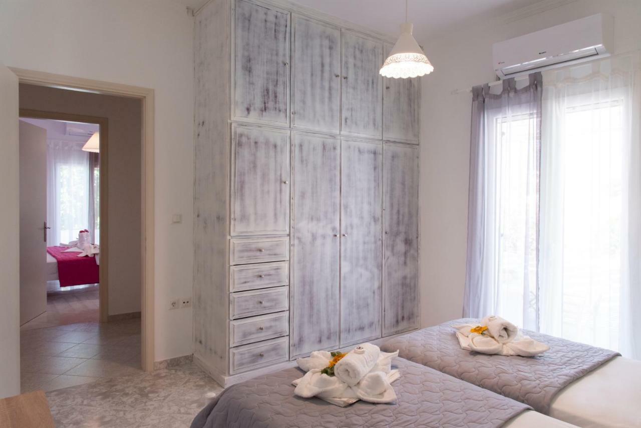 Villa Tonia Parasporos Dış mekan fotoğraf